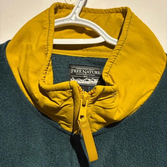 Free Nature Colorblock Fleece Jacket - Green, Yellow, Navy Large - Picture 5 of 9